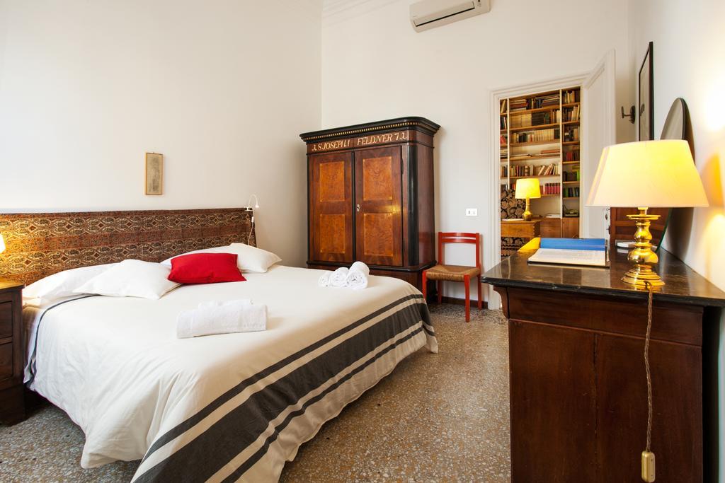 Wanderlust - Fromhometorome Extérieur photo